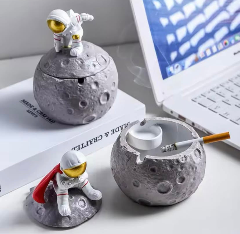 Spaceman – sculpture