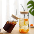 Tasse canette avec paille en verre et couvercle en bambou