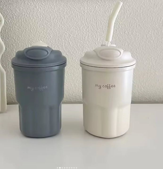 🌸 Thermos coréen mignon avec paille – 450 ml 🌸