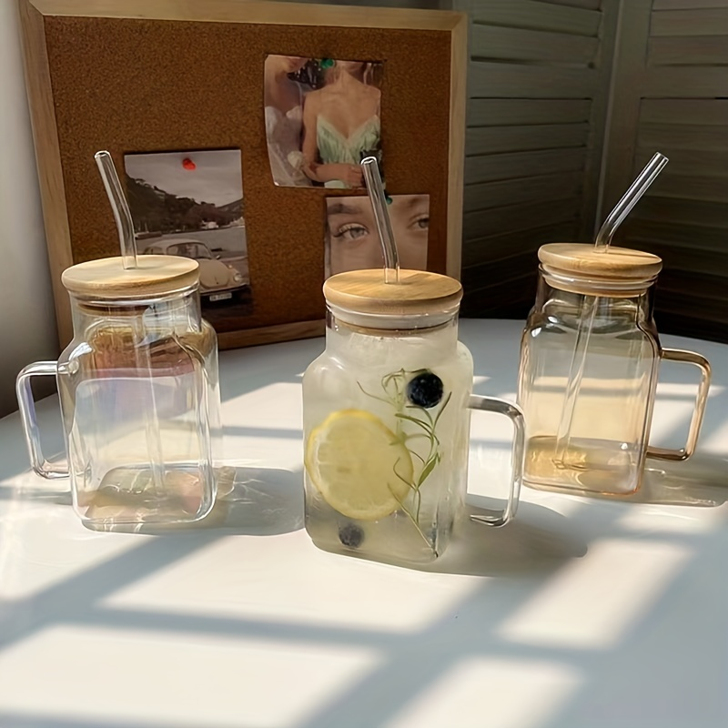 Tasse carrée avec couvercle en bambou et paille