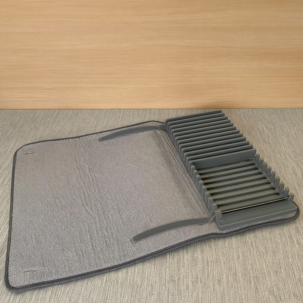 Tapis de séchage en microfibre avec égouttoir intégré