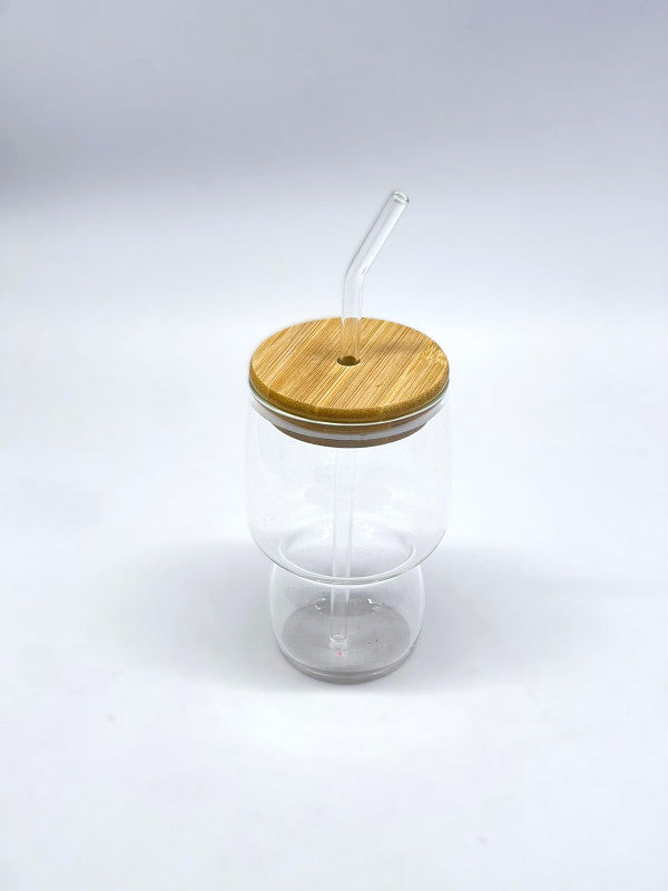 Tasse élégante avec paille en verre et couvercle en bambou